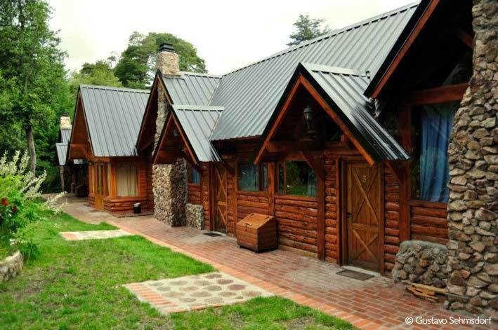 Maras Lodge