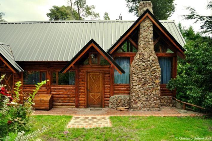 Maras Lodge